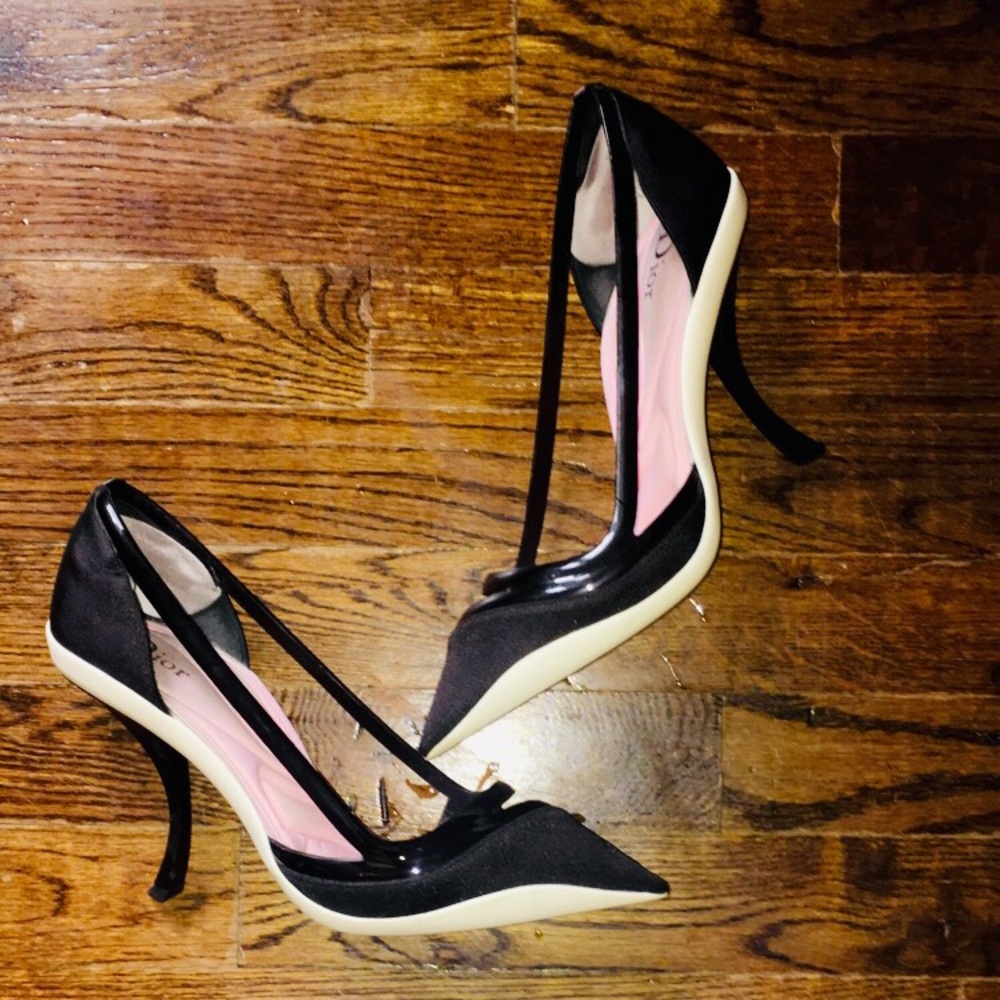 Dior Black and white Runway Pumps